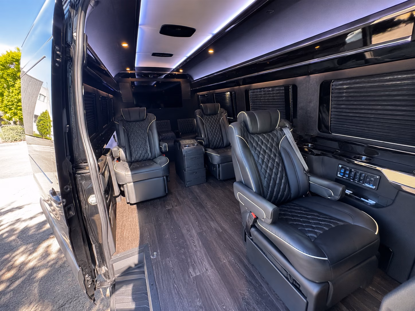 find the perfect transportation for your next prom 3