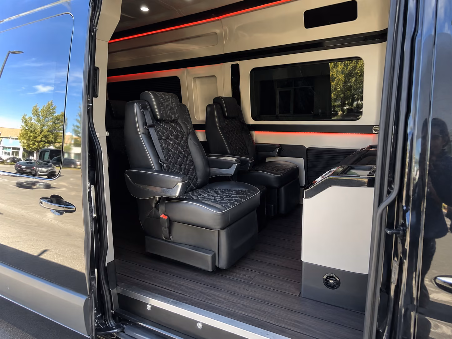 orlando 10 passenger sprinter van interior