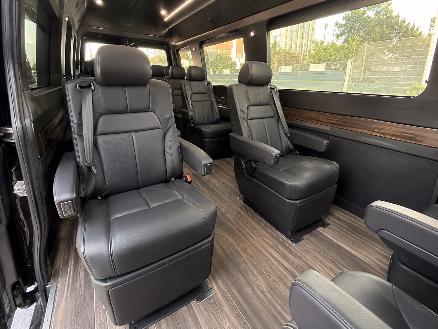 orlando 15 passenger sprinter van interior