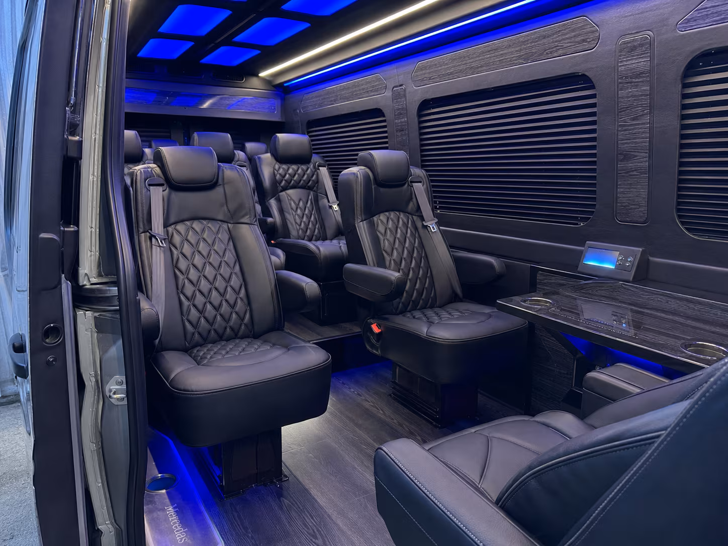 orlando 20 passenger sprinter van interior